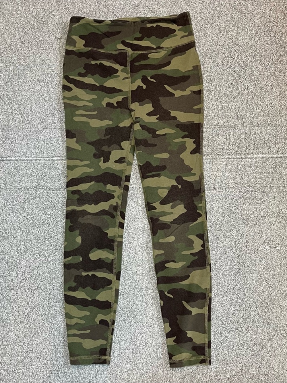 J Crew Weekend Camouflage Leggings Womens Size Medium Green Yoga Athleisure